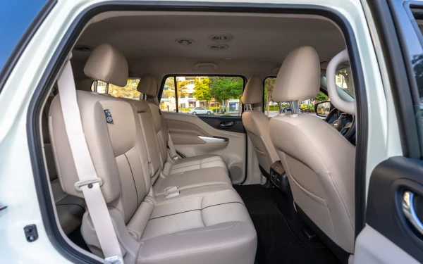 Nissan Xterra (White), 2025