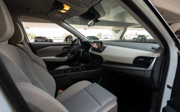 Nissan X-Trail (White), 2025