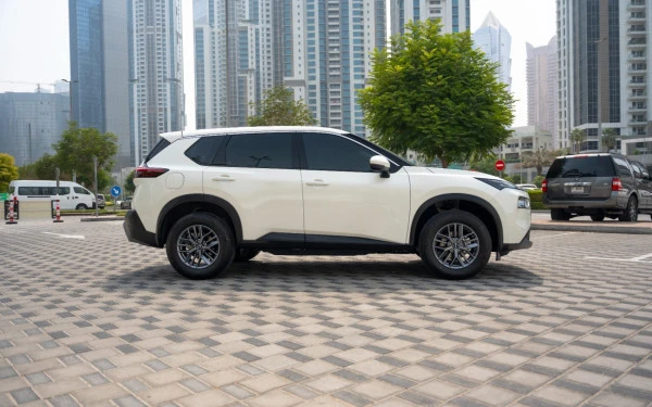 Nissan X-Trail (White), 2025
