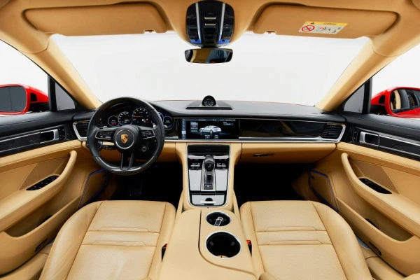 Porsche Panamera (Red), 2021