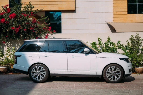 Range Rover Vogue (White), 2020