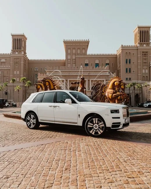 Rolls Royce Cullinan (White), 2022