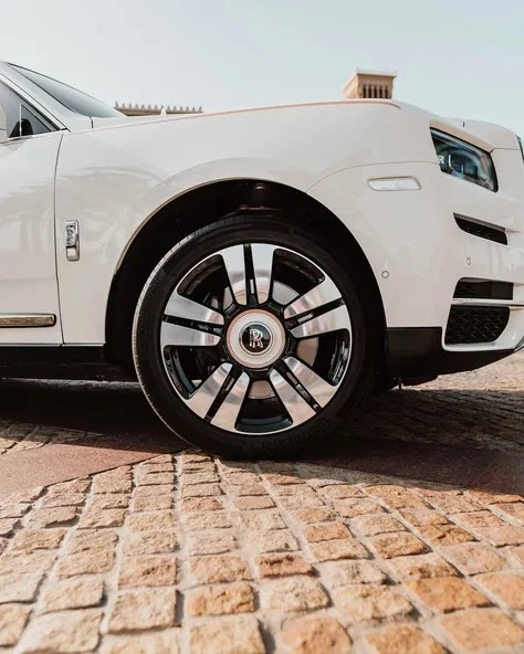 Rolls Royce Cullinan (White), 2022