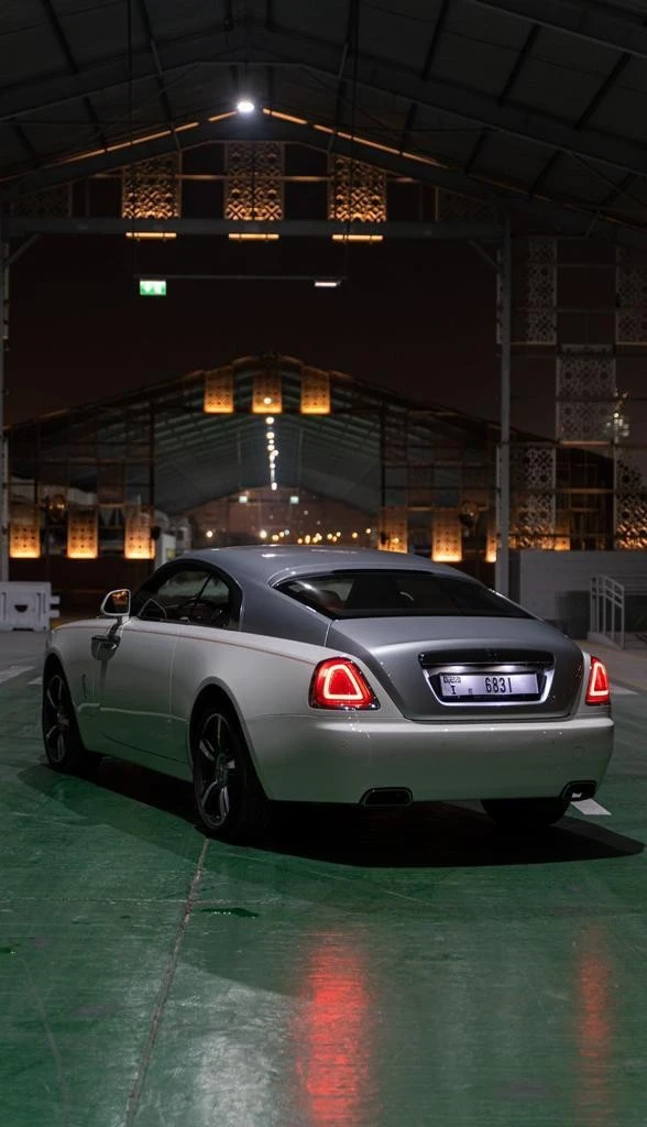 Rolls Royce Wraith (White), 2018