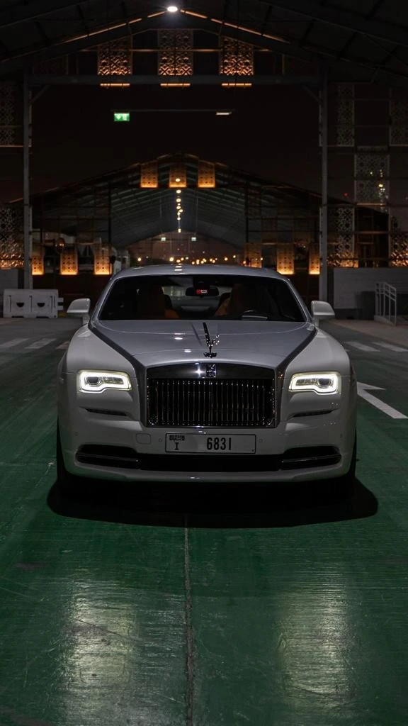Rolls Royce Wraith (White), 2018