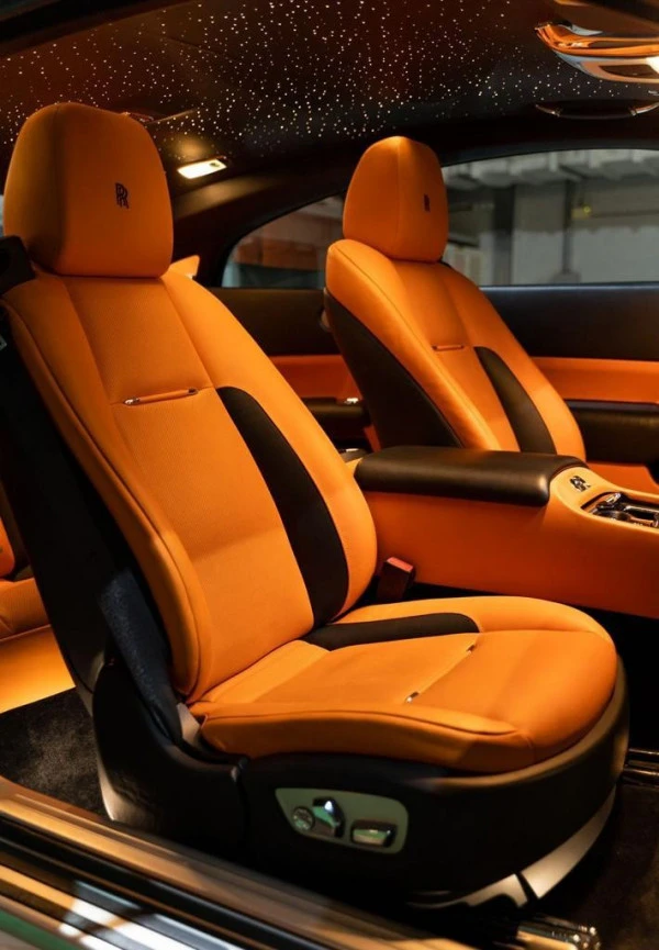 Rolls Royce Wraith (White), 2018