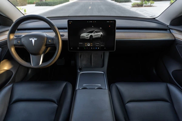 Tesla Model 3 (White), 2023