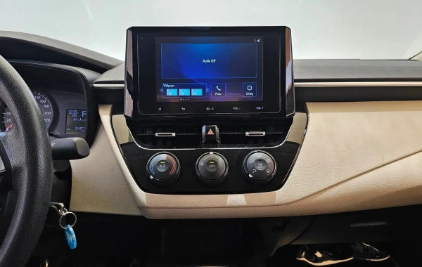Toyota Corolla (White), 2024