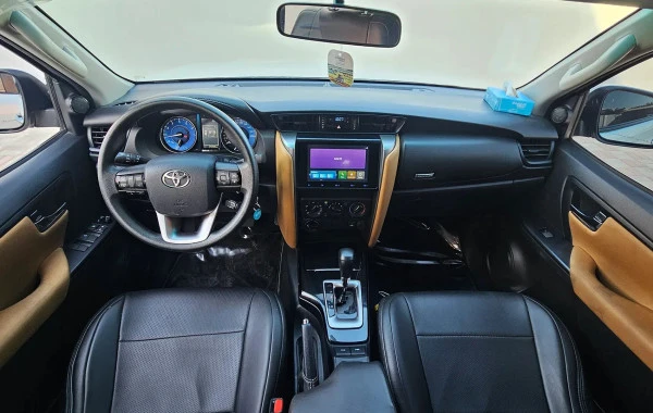 Toyota Fortuner (White), 2024