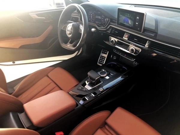 Audi A5 Cabriolet (White), 2018