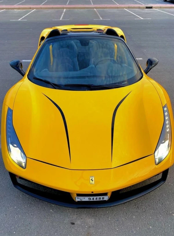 Ferrari 488 Spyder (Yellow), 2018