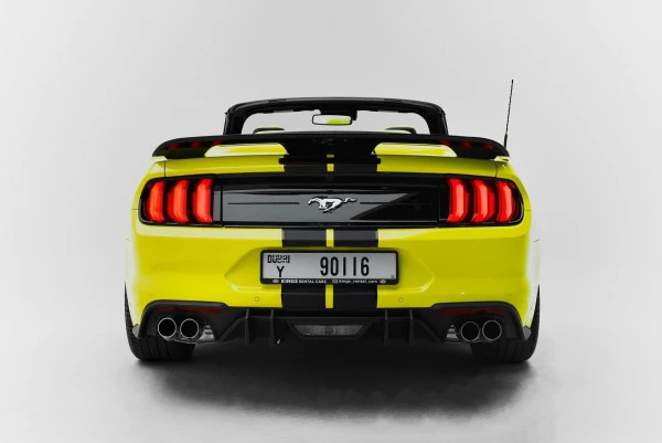 Ford Mustang (Yellow), 2021