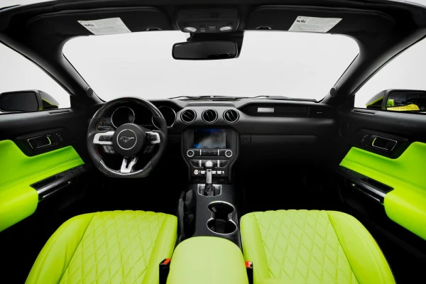 Ford Mustang (Yellow), 2021