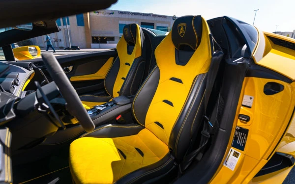 Lamborghini Evo Spyder (Yellow), 2021