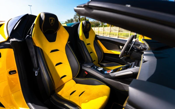 Lamborghini Evo Spyder (Yellow), 2021