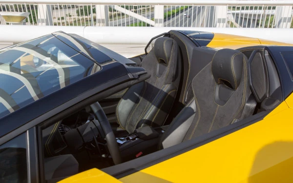 Lamborghini Huracan Spyder (Yellow), 2021