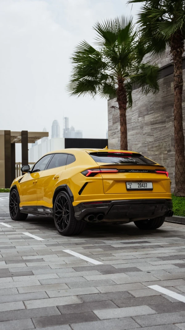 Lamborghini Urus (Gelb), 2019