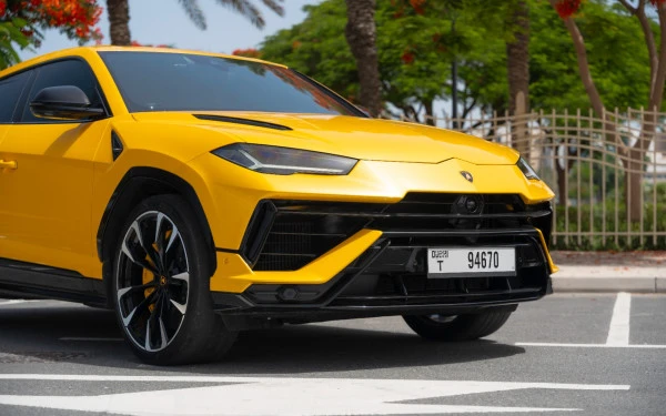 Lamborghini Urus (Yellow), 2023