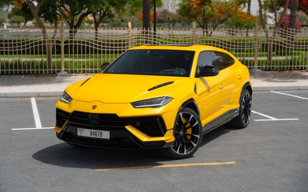 Lamborghini Urus (Yellow), 2023